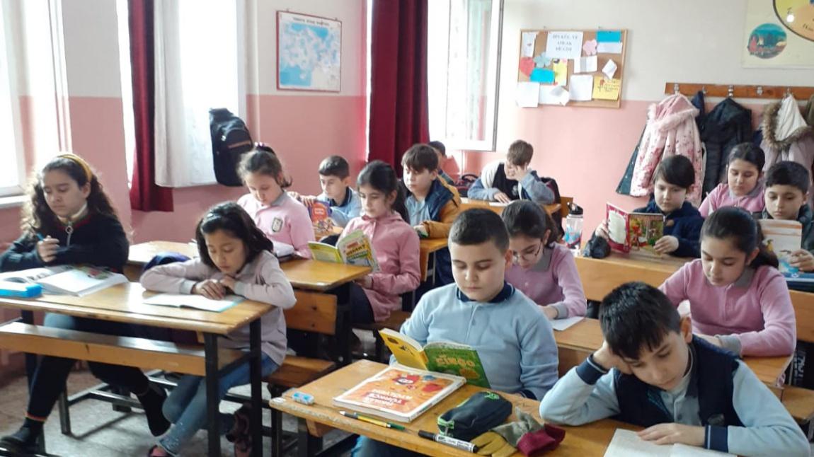 Manisa Her Yerde Okuyor Projesi ve Alaşehir PEKÂLÂ Okuyoruz Projesi